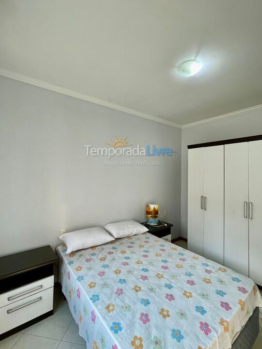 Apartment for vacation rental in Itapema (Meia Praia)