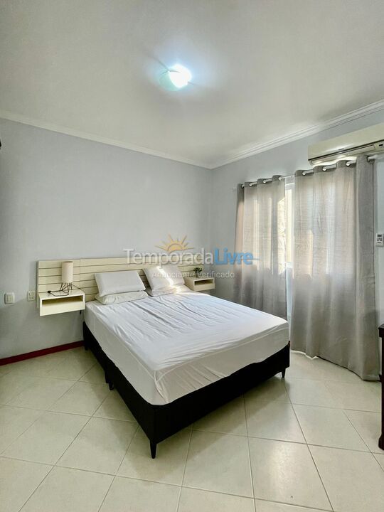 Apartment for vacation rental in Itapema (Meia Praia)