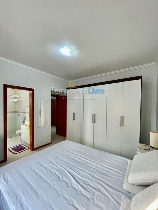 Apartment for vacation rental in Itapema (Meia Praia)