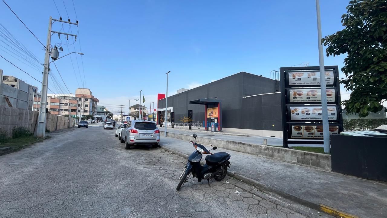 Apartamento para aluguel de temporada em Florianopolis (Praia dos Ingleses)