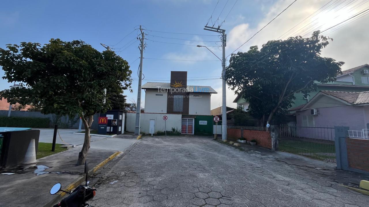 Apartamento para aluguel de temporada em Florianopolis (Praia dos Ingleses)