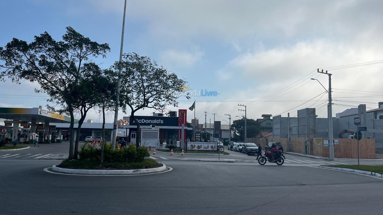 Apartamento para aluguel de temporada em Florianopolis (Praia dos Ingleses)
