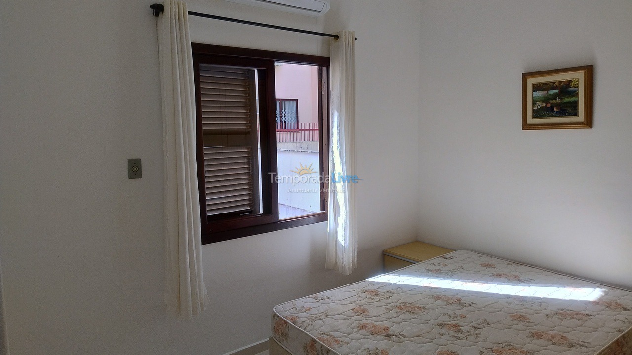 House for vacation rental in Itapema (Meia Praia)