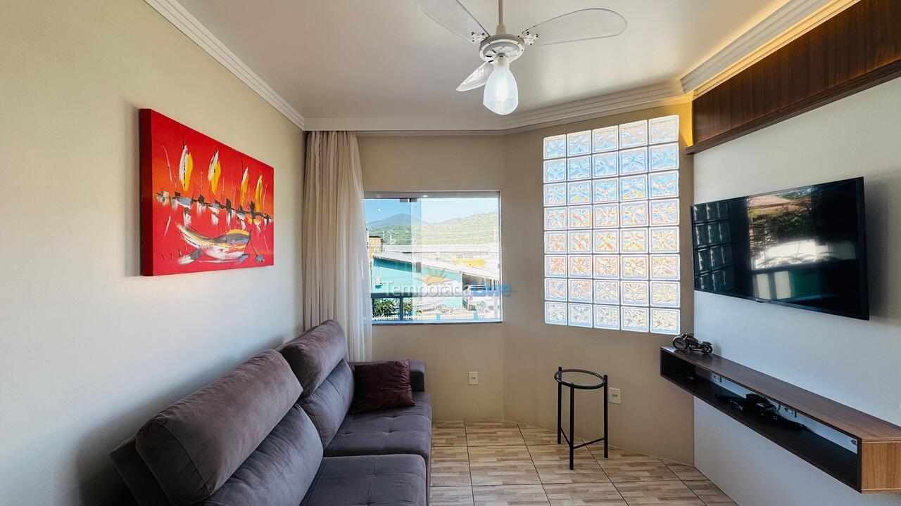 Apartamento para aluguel de temporada em Bombinhas (Praia de Zimbros)