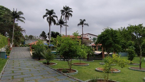 FINCA EN IBIUNA, PISCINA CLIMATIZADA, PISTA DE TENIS, COMPOSICIÓN DE FÚTBOL