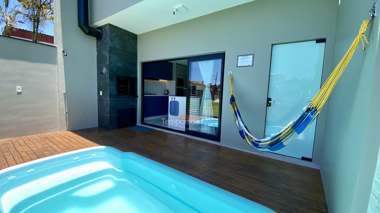 House for vacation rental in São Francisco do Sul (Enseada)