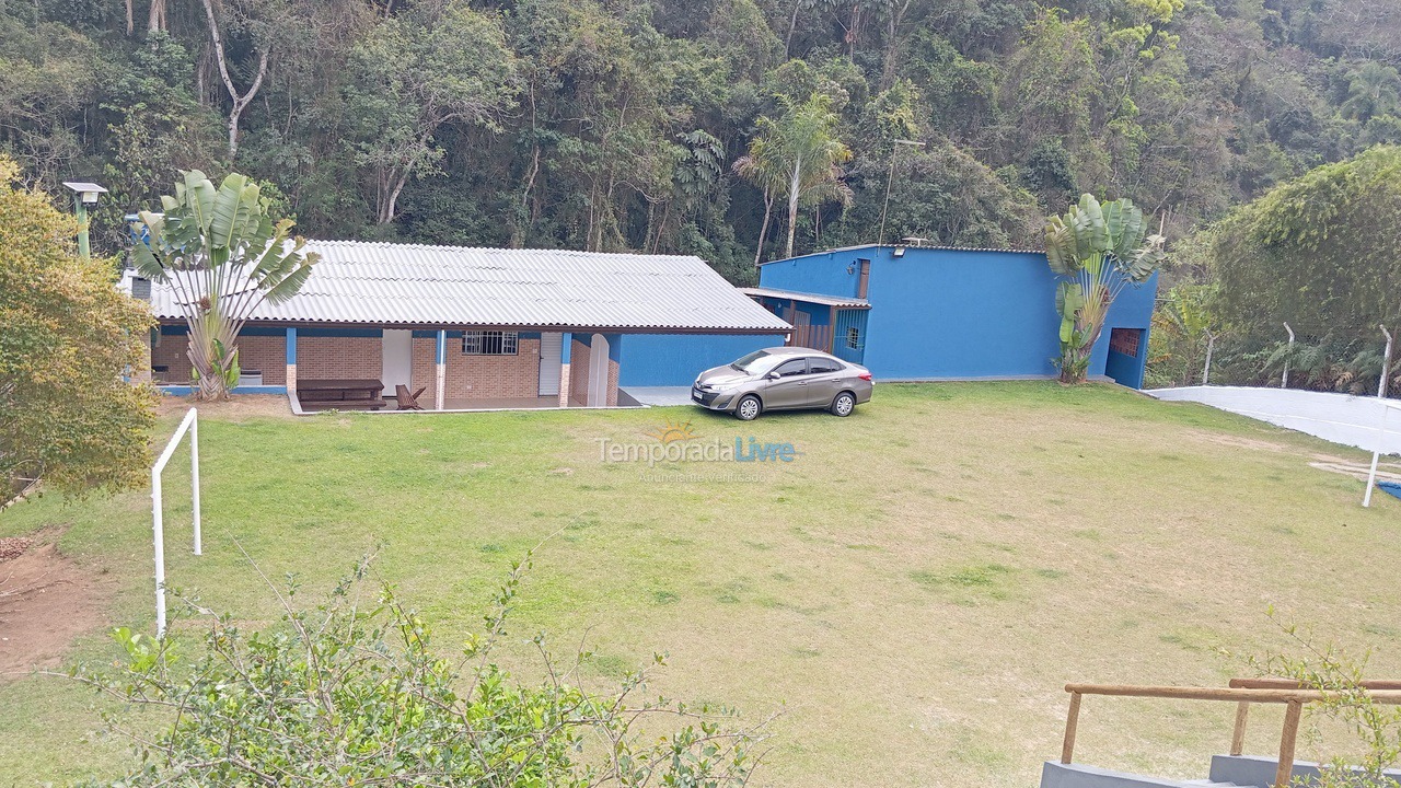 Chácara / sítio para aluguel de temporada em Mairiporã (Estrada Municipal Mairiporã Sp Brasil)