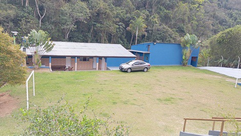 Chácara para aluguel de temporada local de fácil acesso bem segura