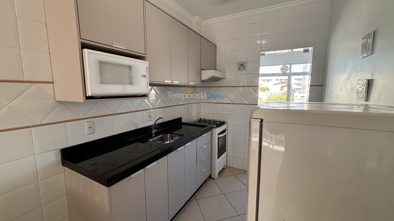 Apartamento para aluguel de temporada em Bombinhas (Praia de Bombas)