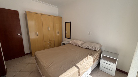 APTO 2 QUARTOS E PISCINA NO CONDOMINIO