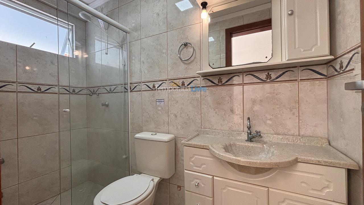 Apartamento para aluguel de temporada em Bombinhas (Praia de Bombas)