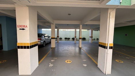 APTO 2 QUARTOS E PISCINA NO CONDOMINIO