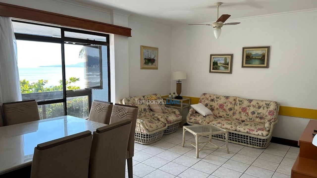Apartamento para aluguel de temporada em Itapema (Meia Praia)