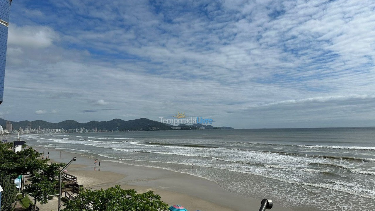 Apartamento para aluguel de temporada em Itapema (Meia Praia)