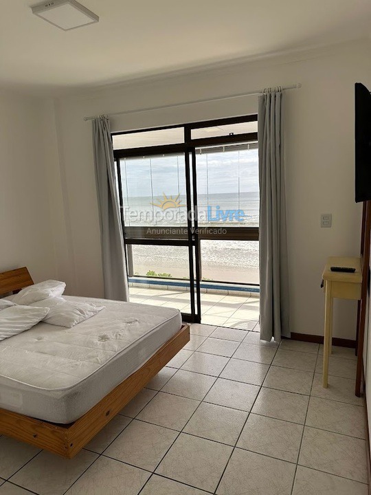 Apartamento para aluguel de temporada em Itapema (Meia Praia)