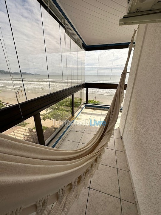 Apartamento para aluguel de temporada em Itapema (Meia Praia)