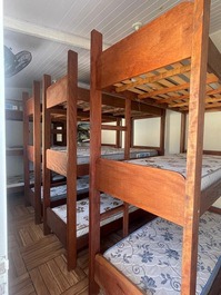 Suíte 02 com 4 treliches