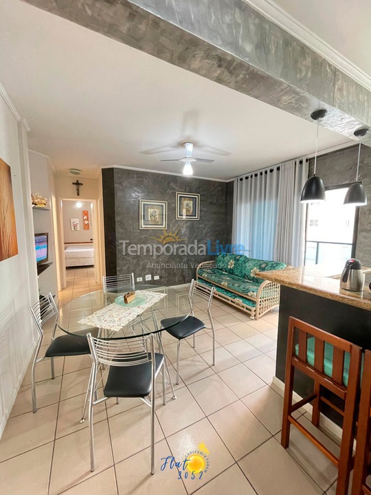 Apartamento para alquiler de vacaciones em Guarujá (Pitangueiras)