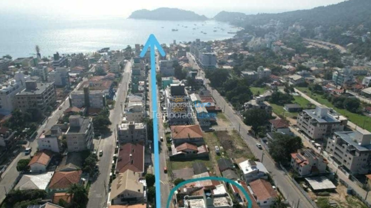 Apartment for vacation rental in Bombinhas (Praia de Bombinhas)