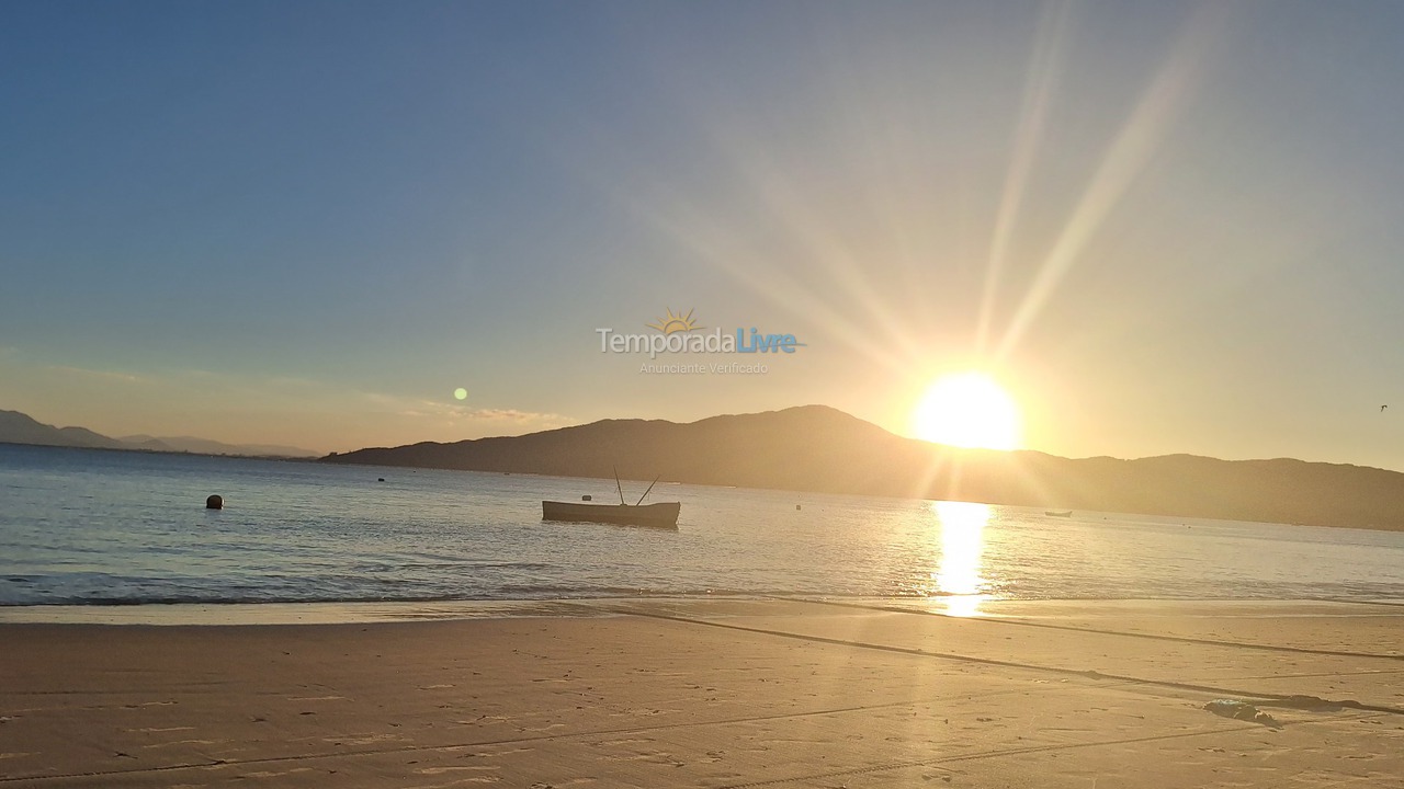 Apartment for vacation rental in Bombinhas (Praia de Bombinhas)