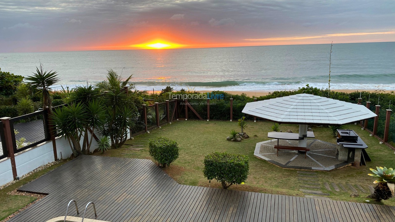Casa para aluguel de temporada em Balneário Camboriú (Praia do Estaleirinho)