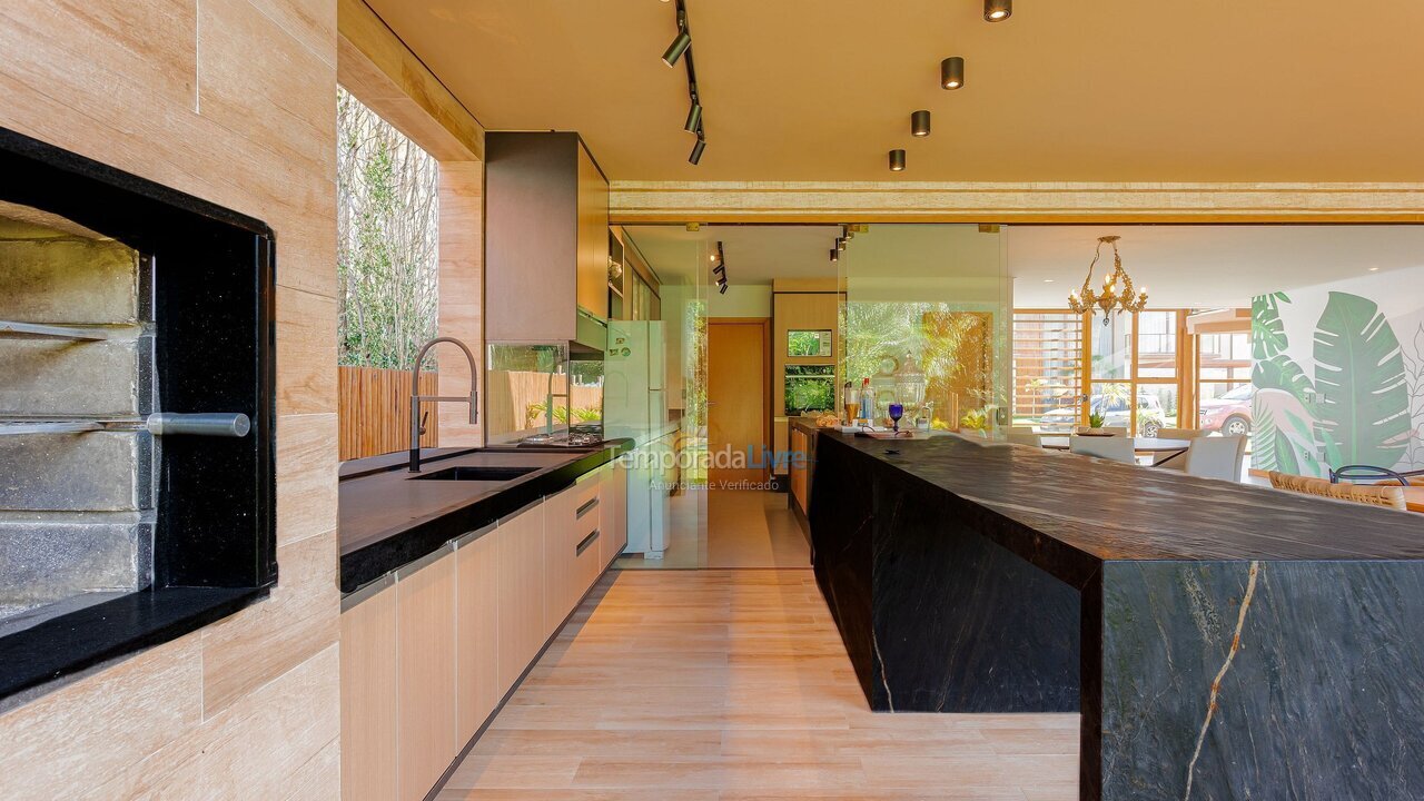 Casa para alquiler de vacaciones em Mata de São João (Praia do Forte)