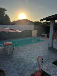 CASA EXCELENTE EM CONDOMÍNIO FECHADO EM CABO FRIO