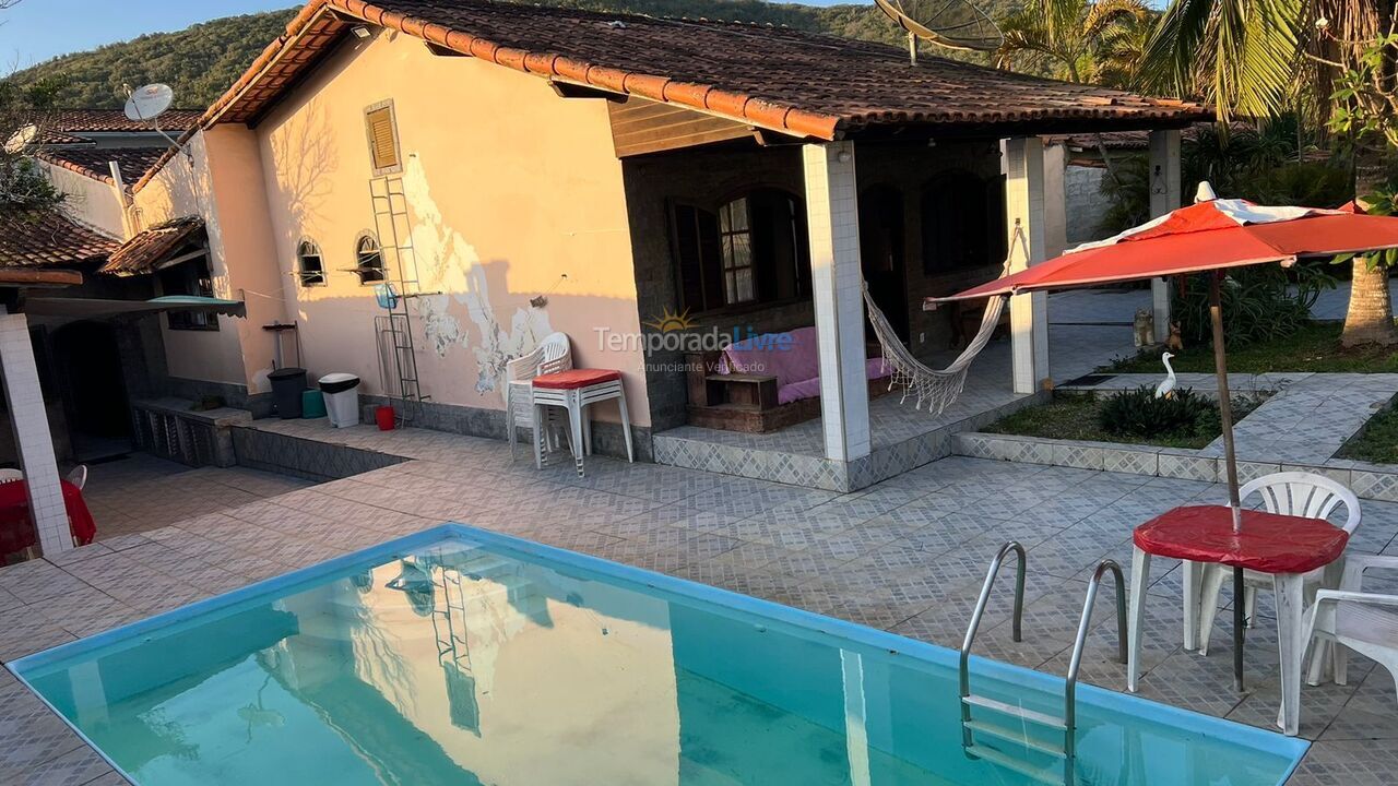 Casa para aluguel de temporada em Cabo Frio (Peró)