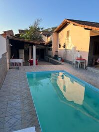 CASA EXCELENTE EM CONDOMÍNIO FECHADO EM CABO FRIO