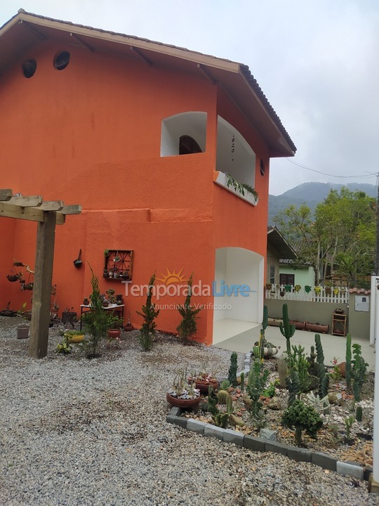Casa para aluguel de temporada em Matinhos (Matinhos)
