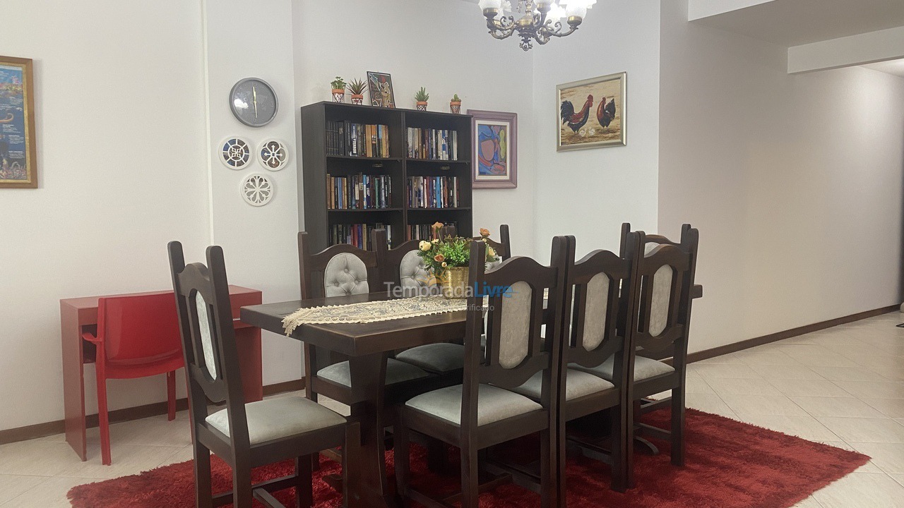 Apartamento para aluguel de temporada em Itapema (Meia Praia)