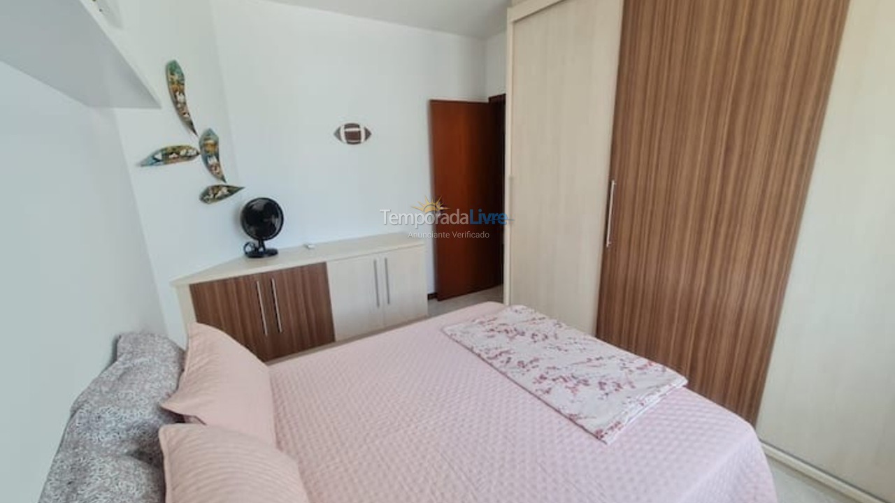 Apartamento para aluguel de temporada em Itapema (Meia Praia)