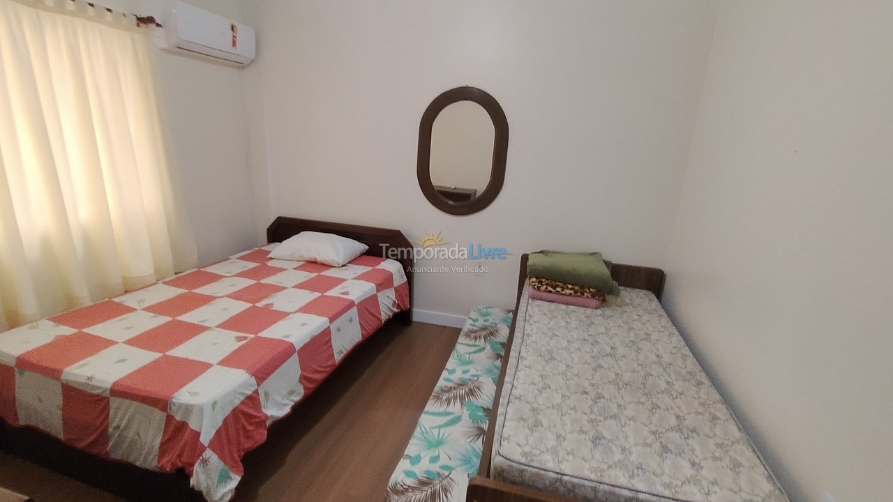 Apartamento para alquiler de vacaciones em Itapema (Meia Praia)