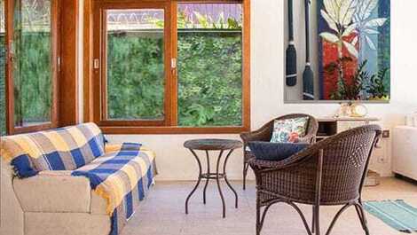 Casa charmosa e aconchegante na Praia de Pernambuco/Guarujá