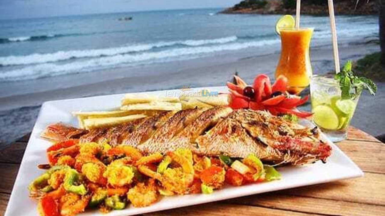 Casa para aluguel de temporada em Guarujá (Praia do Pernambuco)