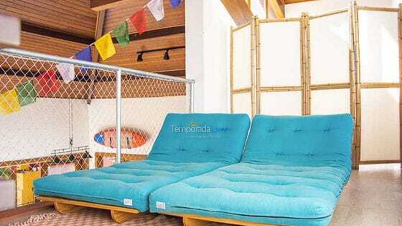 Casa para aluguel de temporada em Guarujá (Praia do Pernambuco)