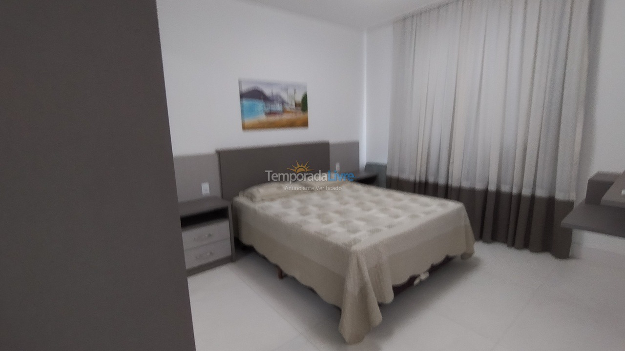 Apartamento para aluguel de temporada em Itapema (Meia Praia)