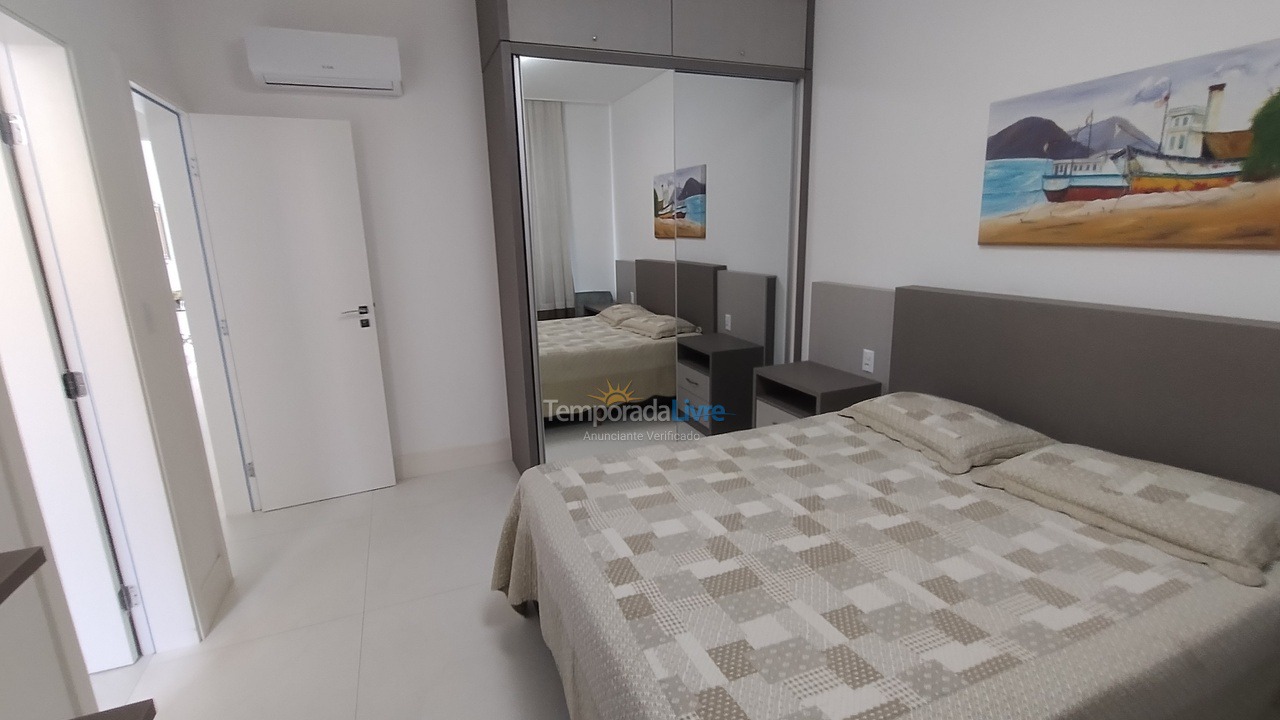 Apartamento para aluguel de temporada em Itapema (Meia Praia)