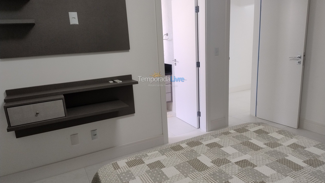 Apartamento para aluguel de temporada em Itapema (Meia Praia)