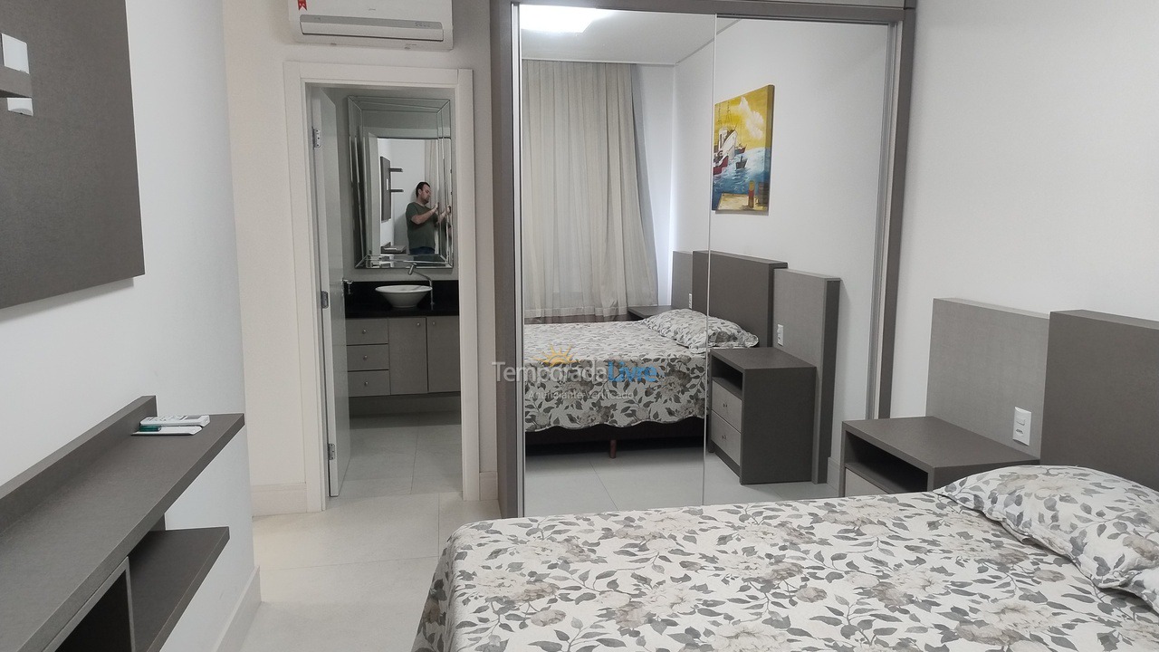 Apartamento para aluguel de temporada em Itapema (Meia Praia)