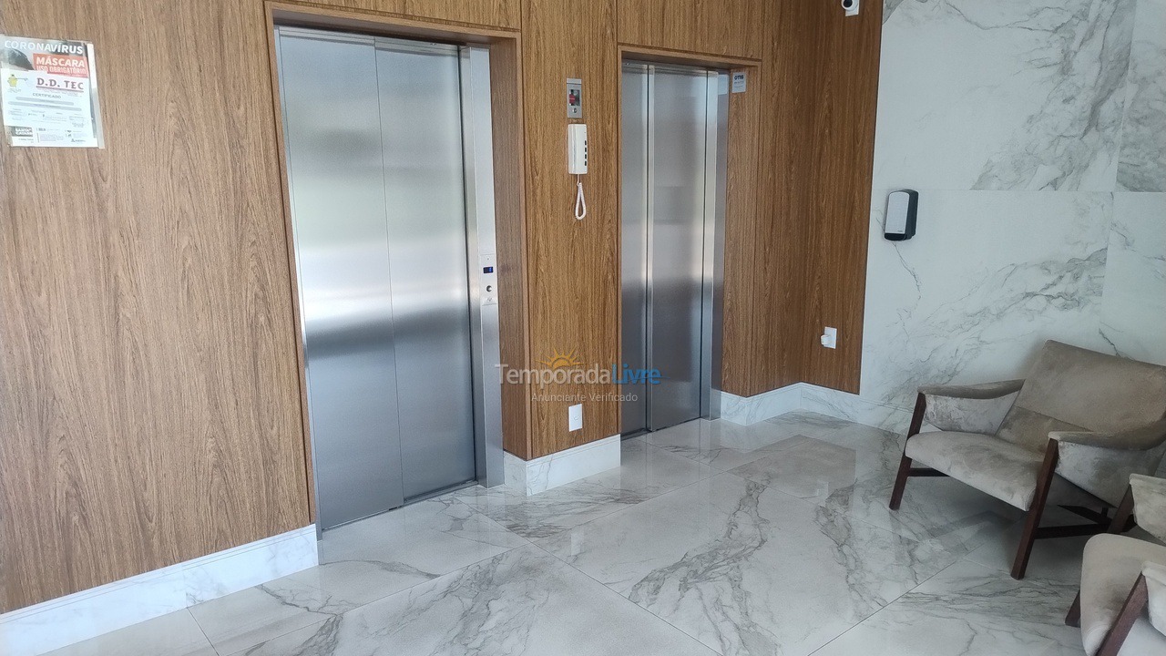 Apartamento para aluguel de temporada em Itapema (Meia Praia)