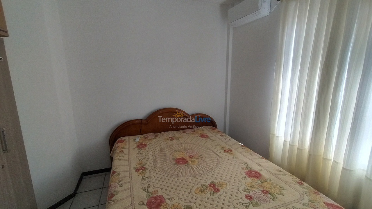 Apartment for vacation rental in Itapema (Meia Praia)