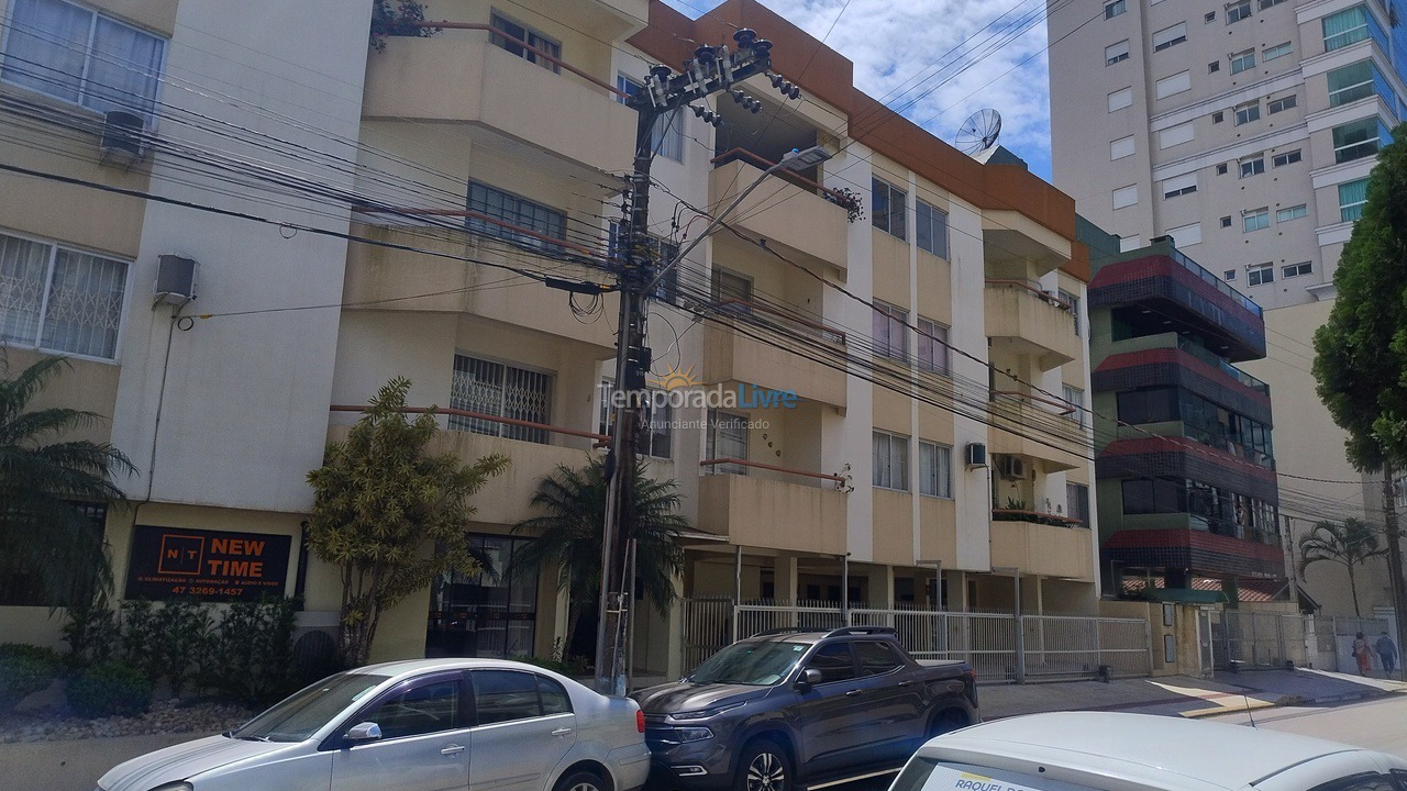 Apartment for vacation rental in Itapema (Meia Praia)