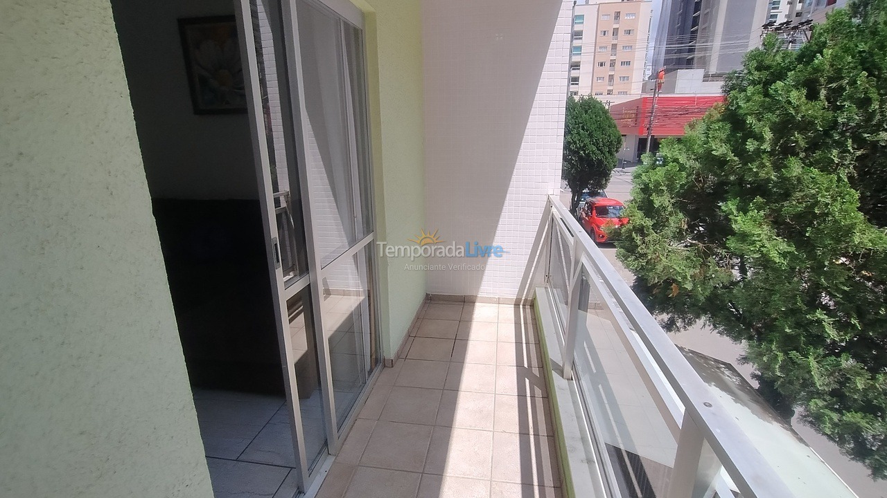 Apartamento para aluguel de temporada em Itapema (Meia Praia)