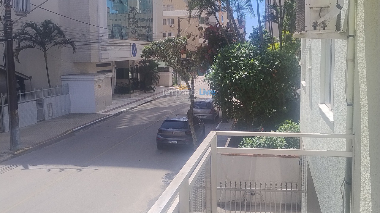 Apartamento para aluguel de temporada em Itapema (Meia Praia)