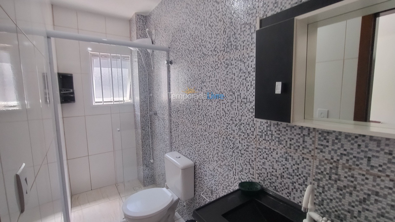 Apartamento para aluguel de temporada em Itapema (Meia Praia)