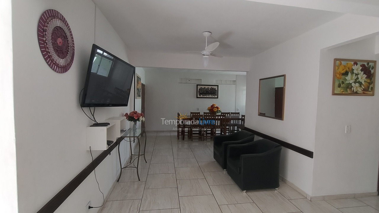 Apartamento para aluguel de temporada em Itapema (Meia Praia)