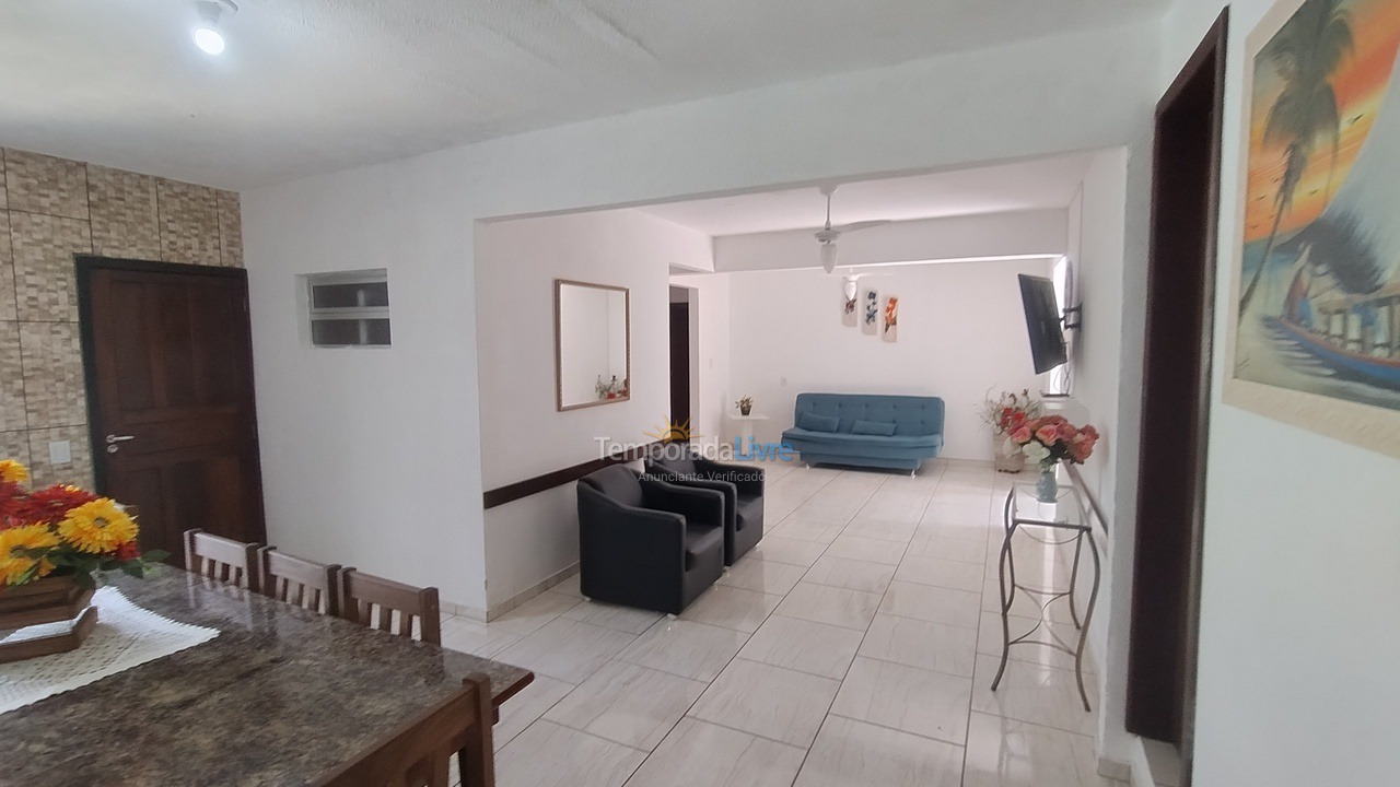 Apartamento para aluguel de temporada em Itapema (Meia Praia)