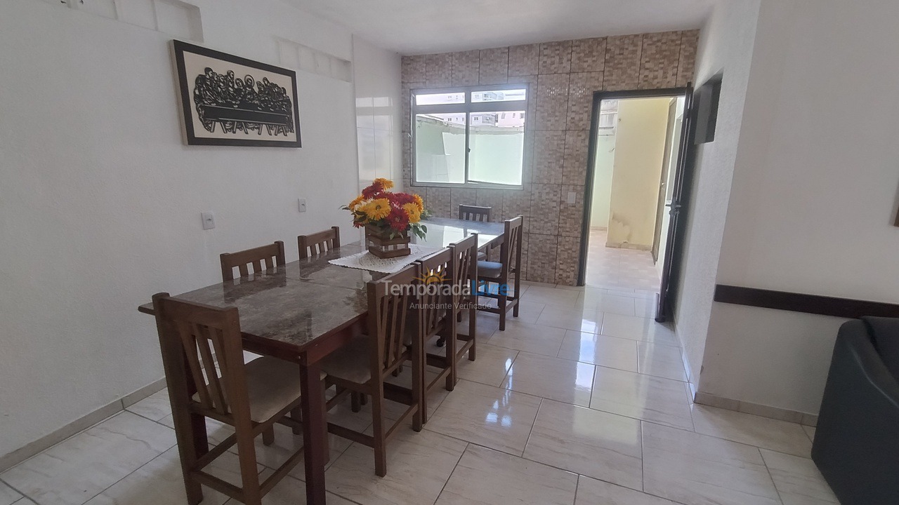 Apartamento para aluguel de temporada em Itapema (Meia Praia)