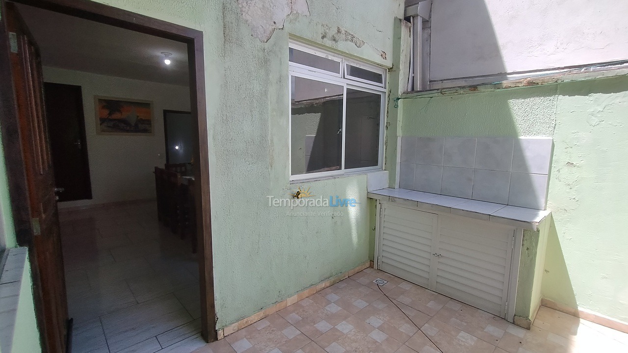 Apartamento para aluguel de temporada em Itapema (Meia Praia)